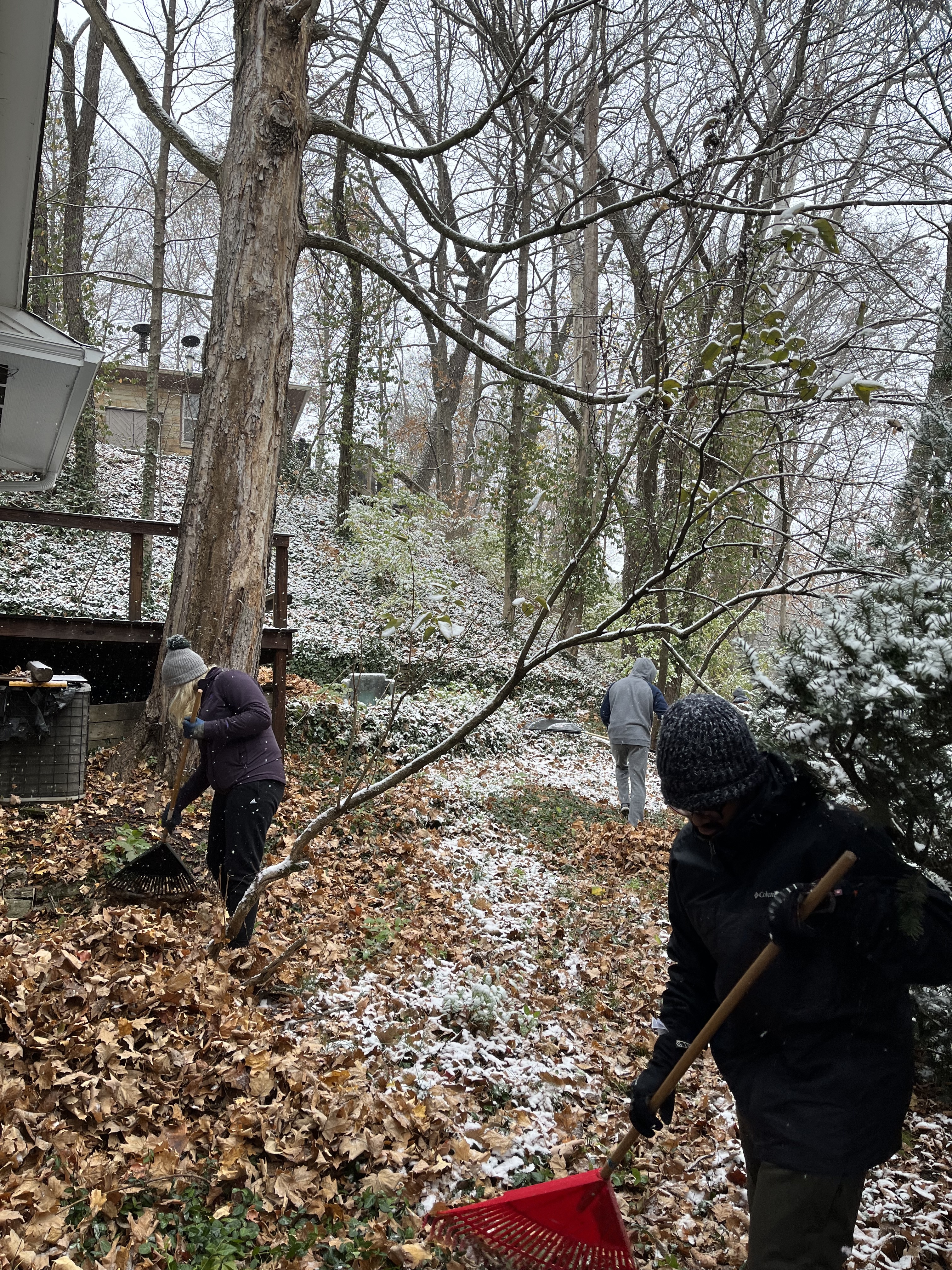 HKN volunteers at Winterization
